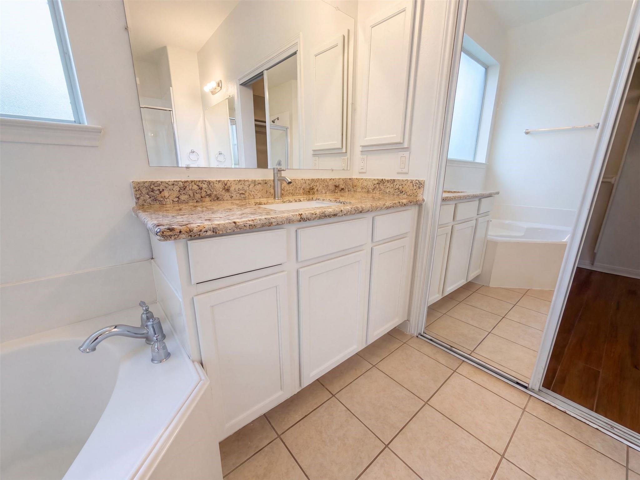 7618 Crescent Lake Court Property Photo 13