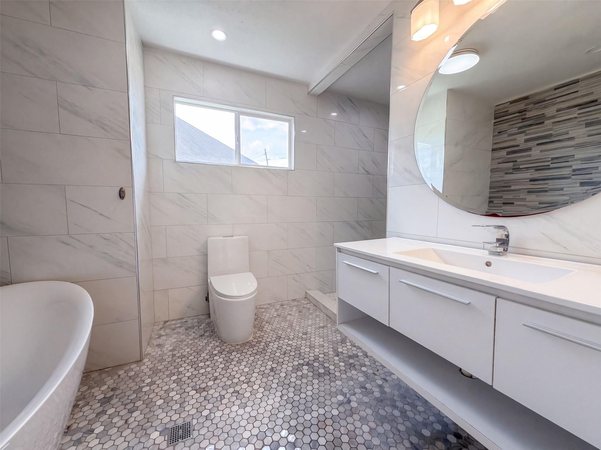 7618 Crescent Lake Court Property Photo 18
