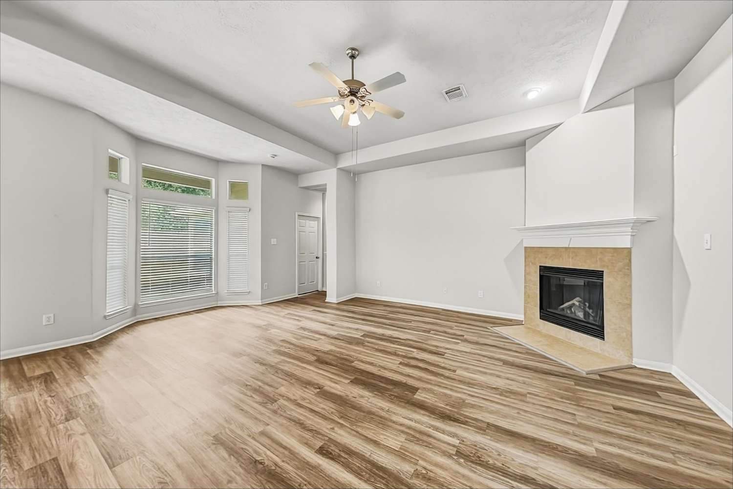 37 San Simeon Drive Property Photo 4
