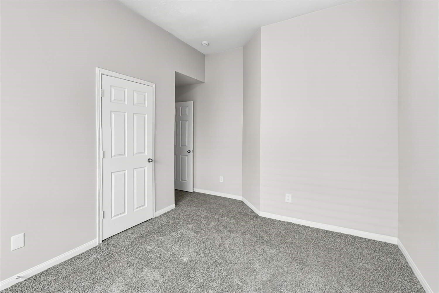 37 San Simeon Drive Property Photo 13