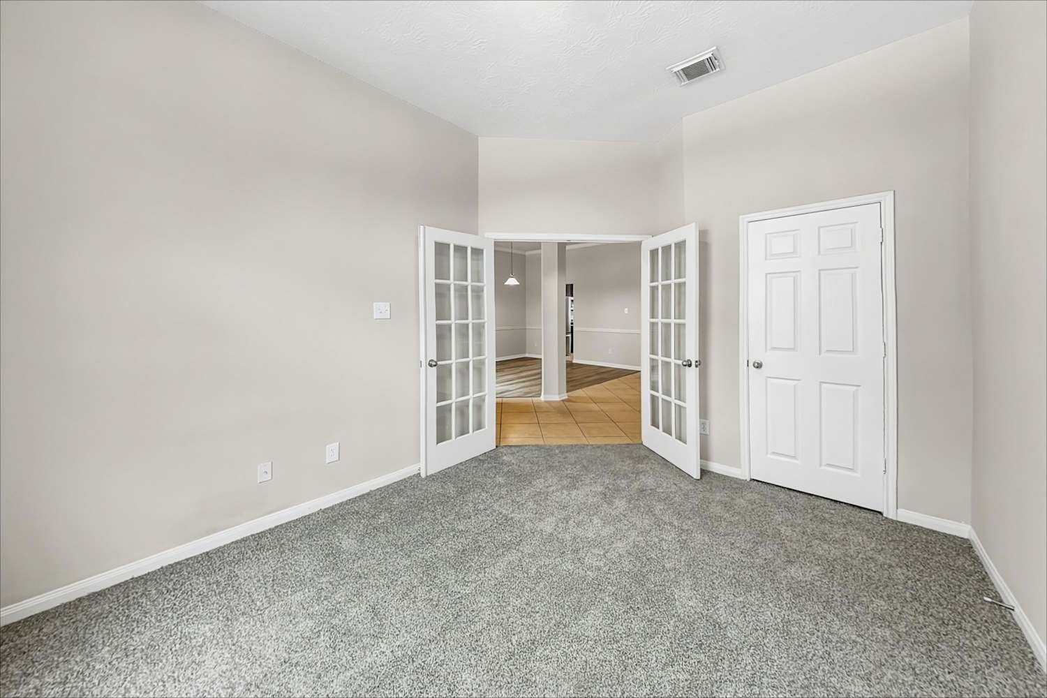 37 San Simeon Drive Property Photo 15