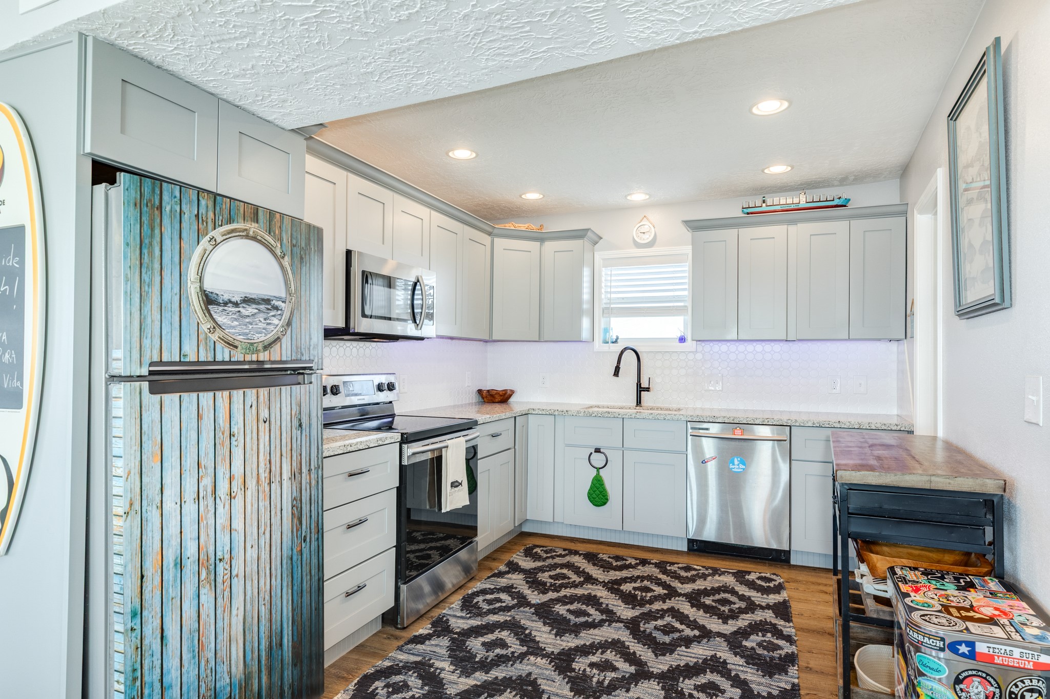 722 Beach Drive Property Photo 10