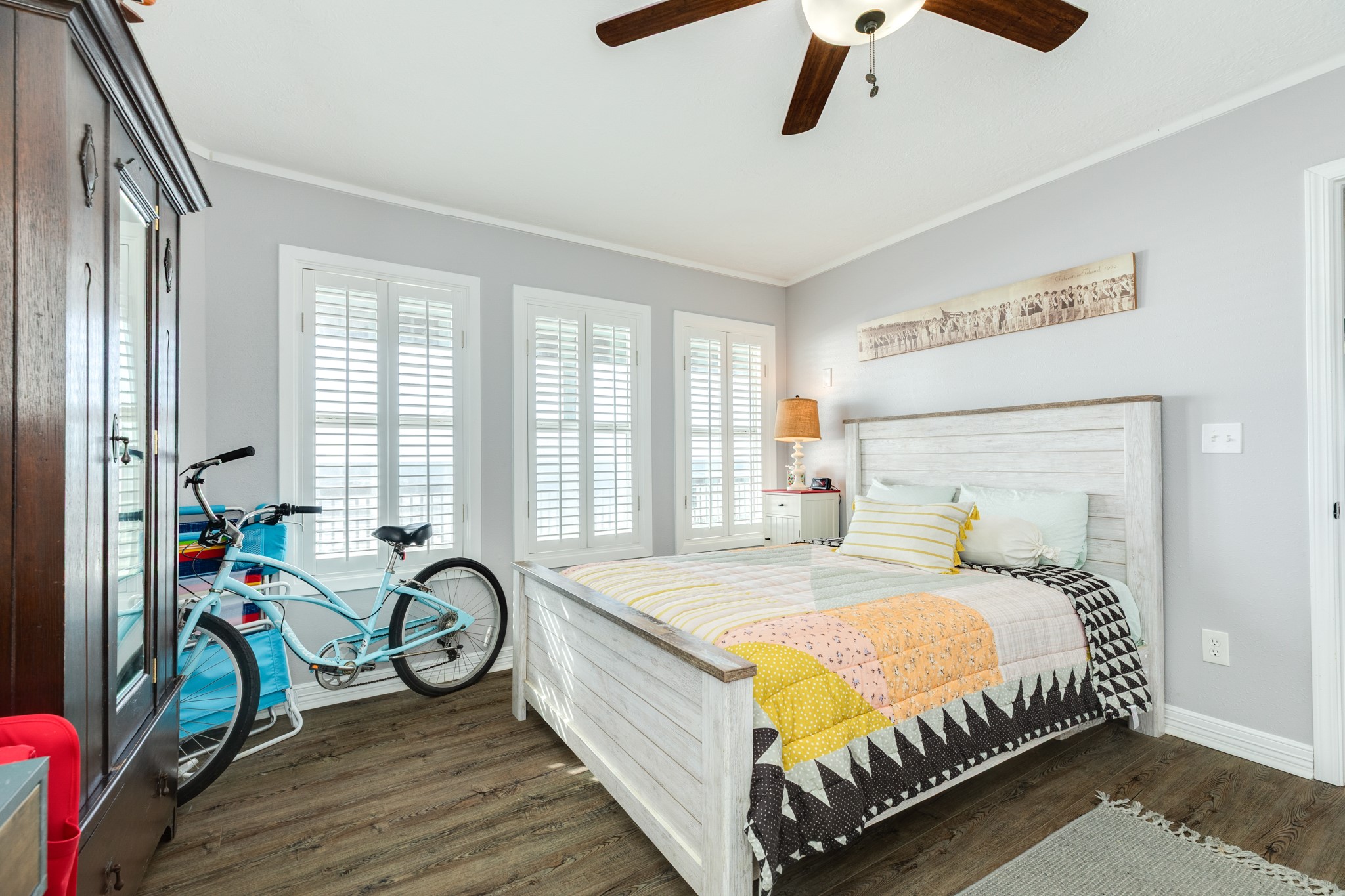 722 Beach Drive Property Photo 14