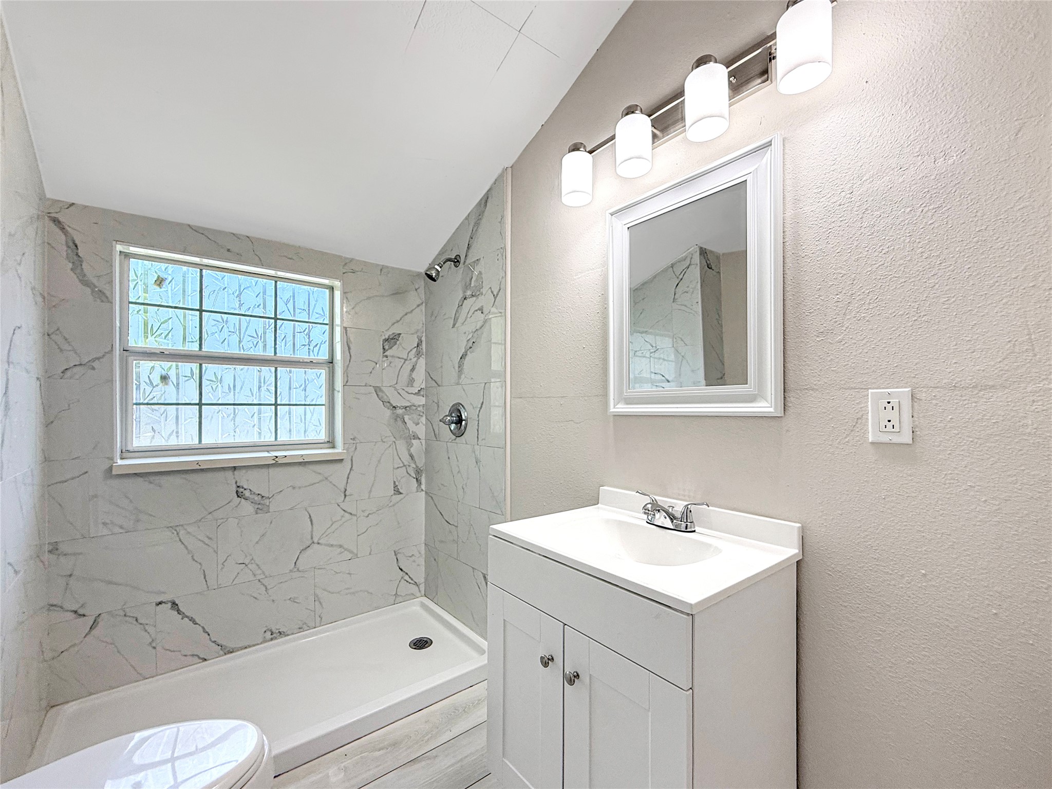 304 Stimson Avenue Property Photo 14
