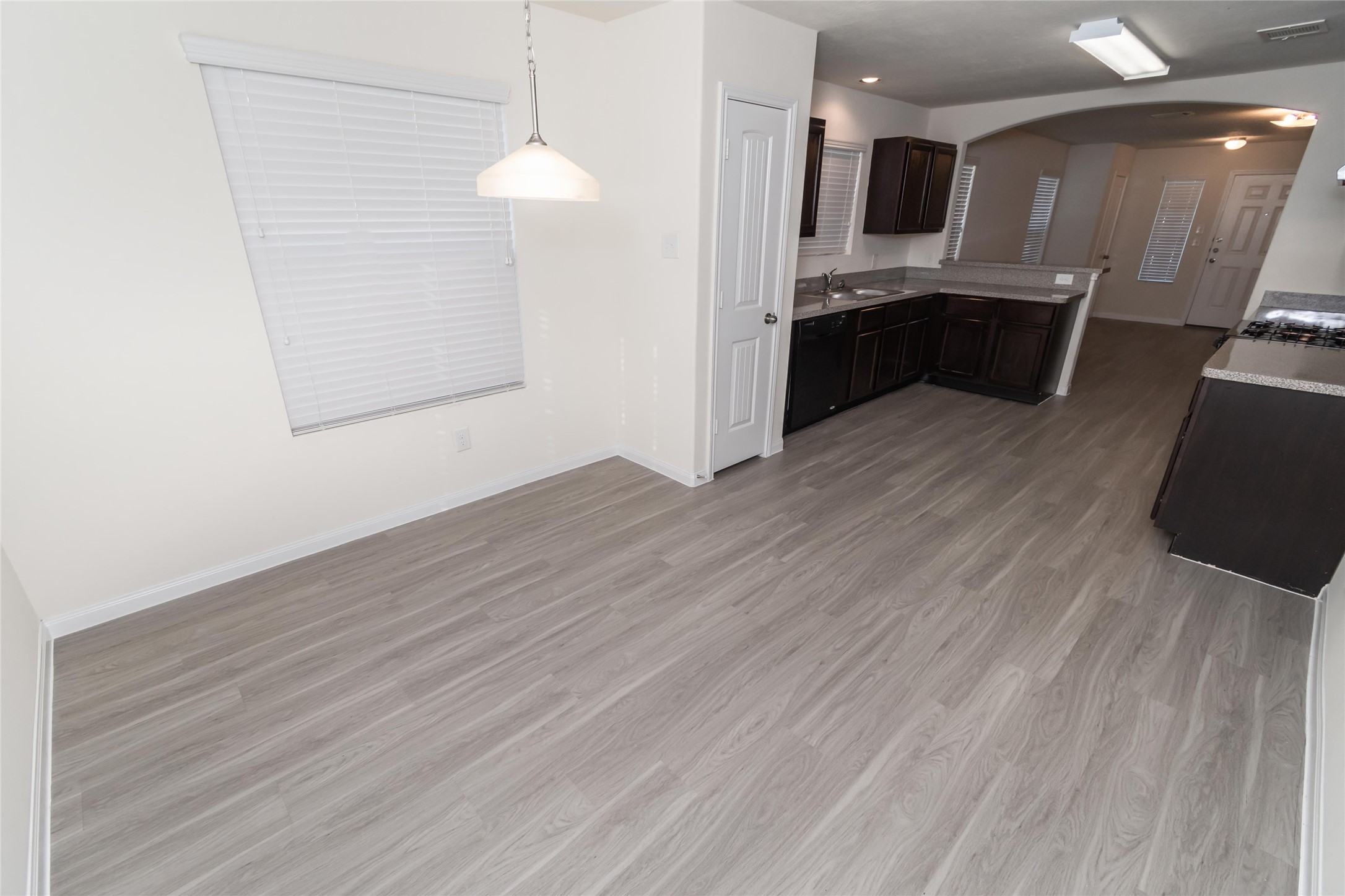 5535 Plantation Forest Drive Property Photo 5