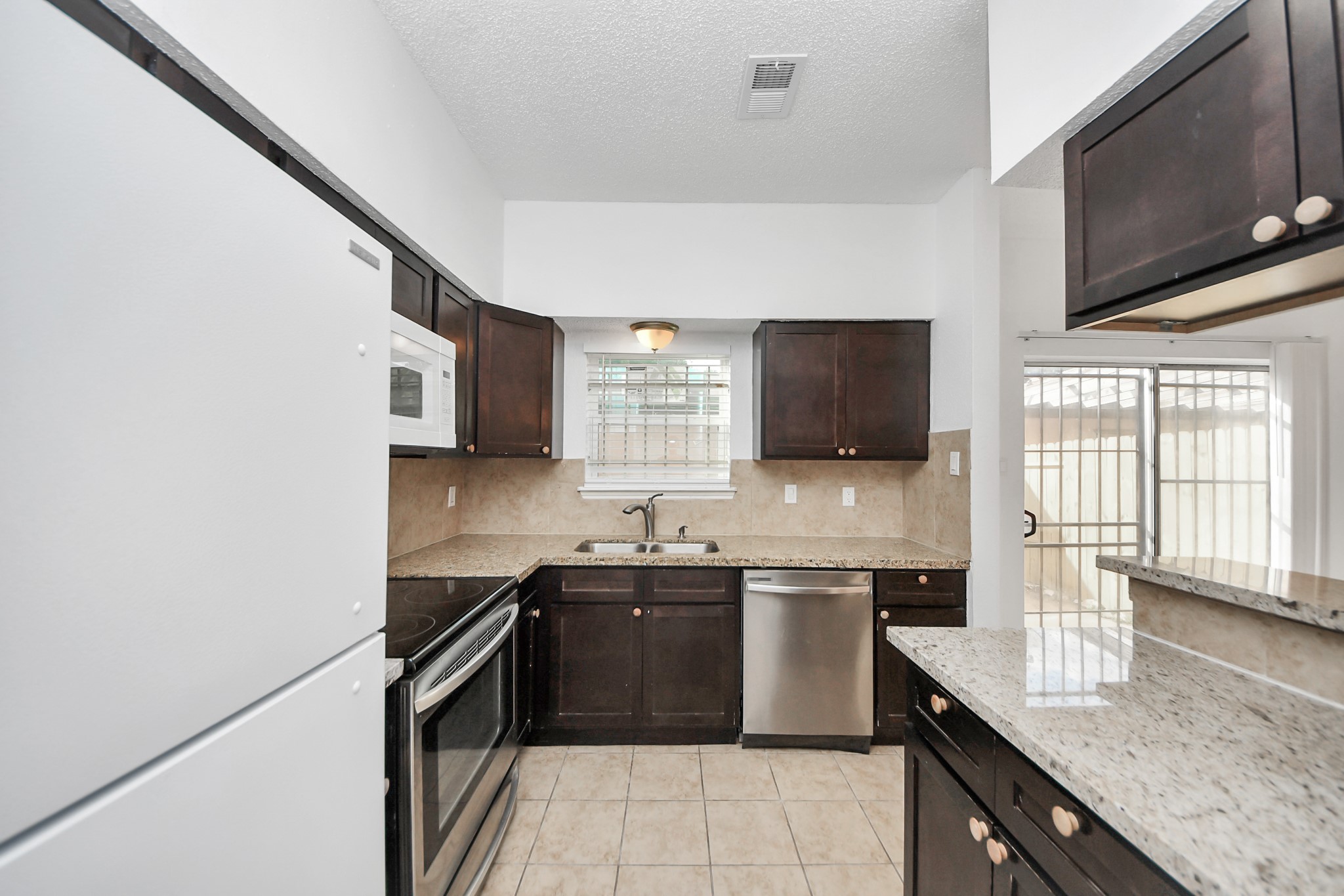 12500 Brookglade Circle 158 Property Photo 15
