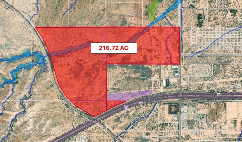 000 I-10 Property Photo 1