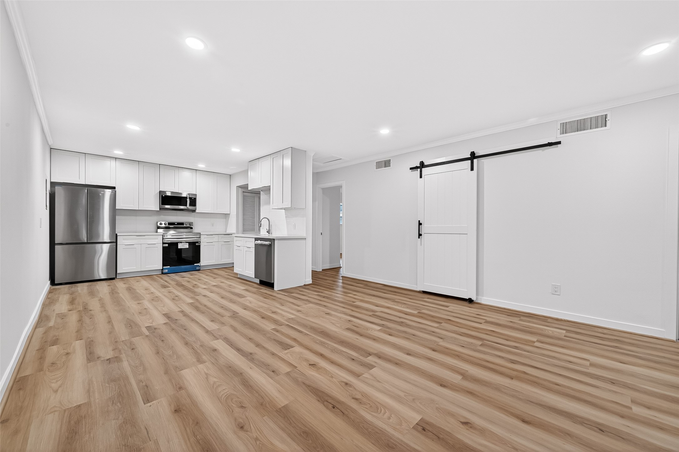 3300 Yorktown Street 28 Property Photo 13