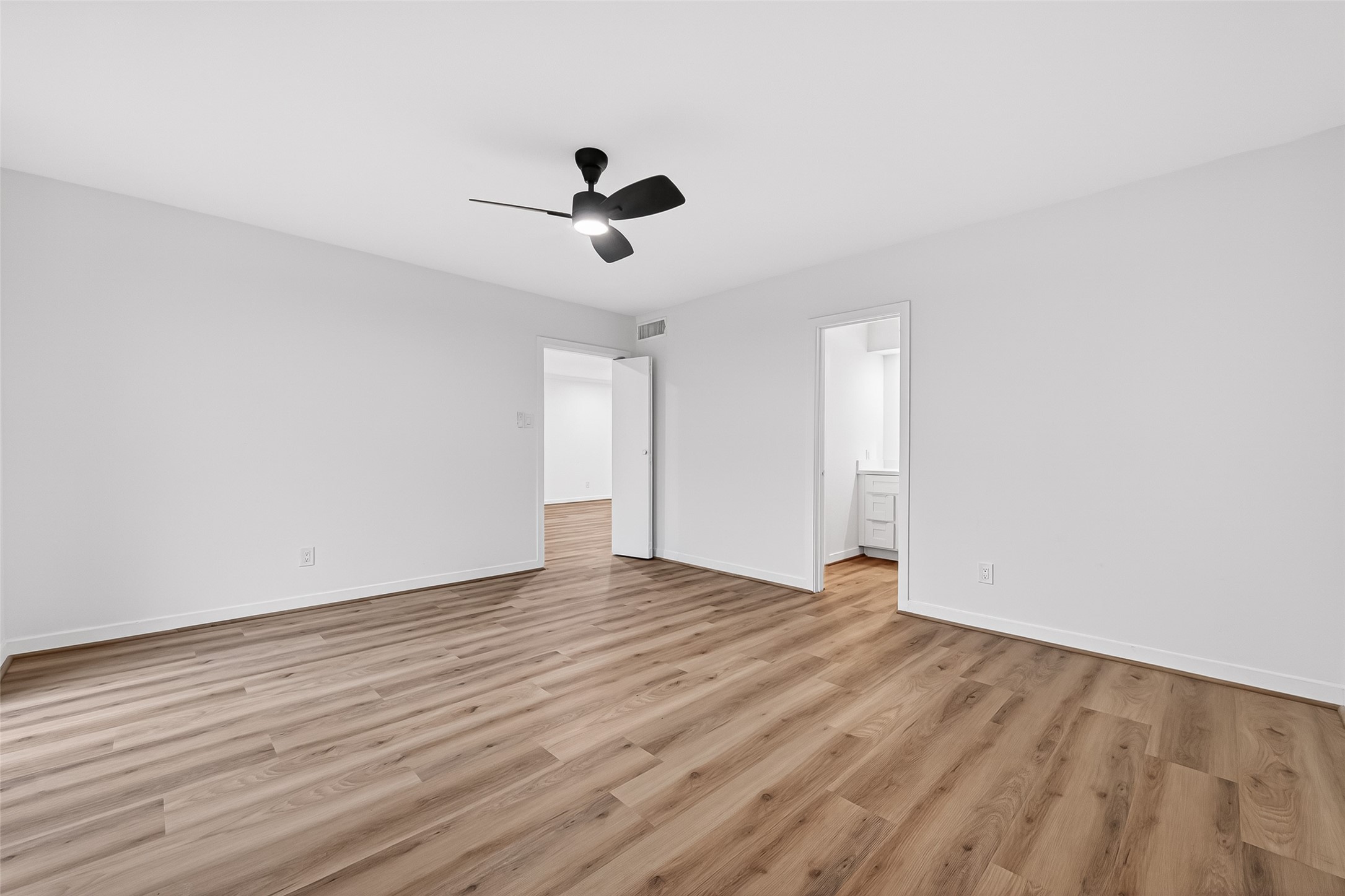 3300 Yorktown Street 28 Property Photo 29