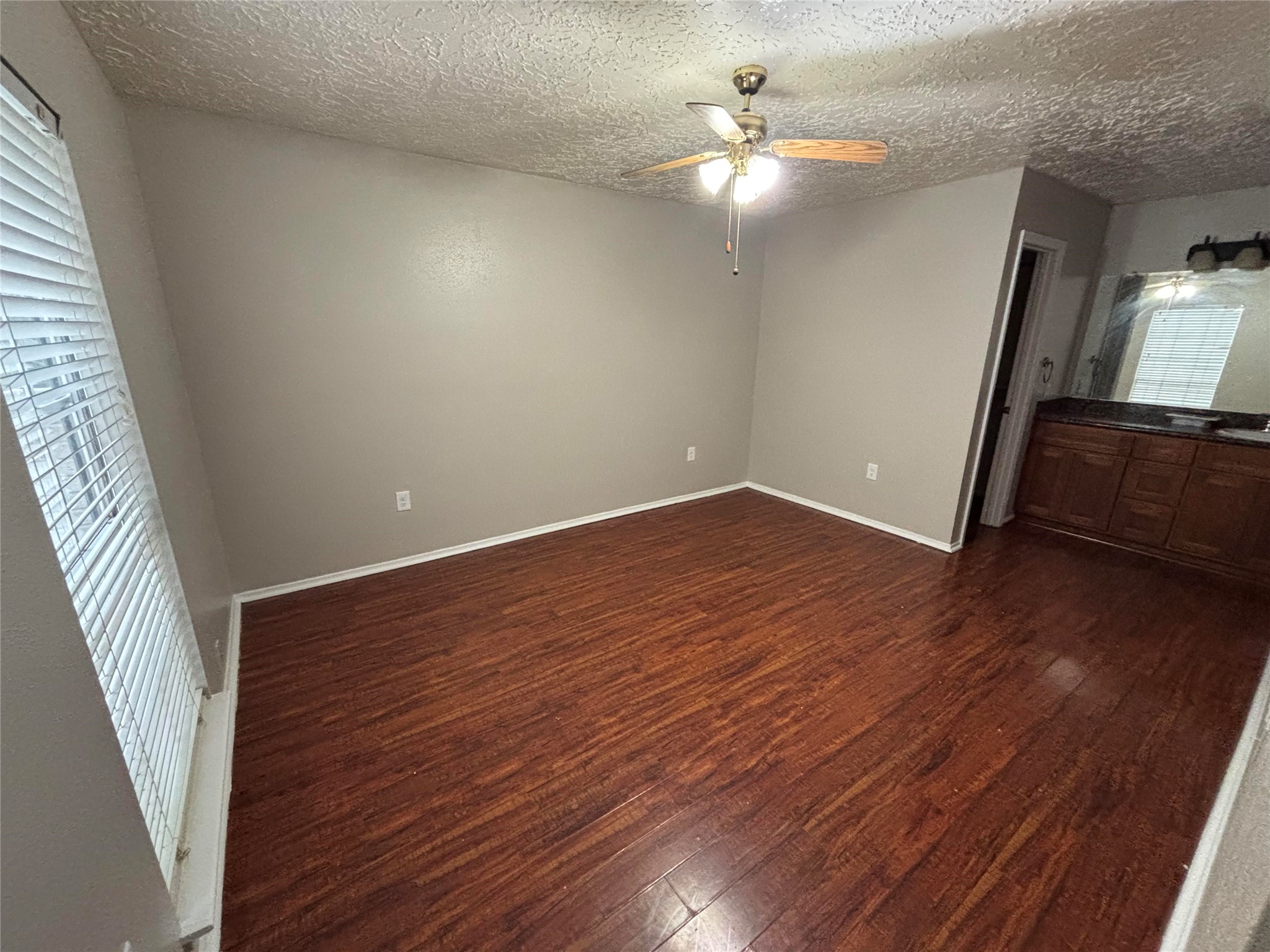13015 Birch Grove Drive Property Photo 5