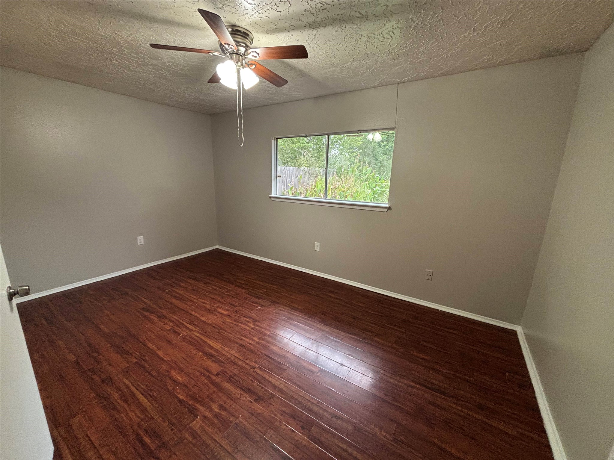 13015 Birch Grove Drive Property Photo 8