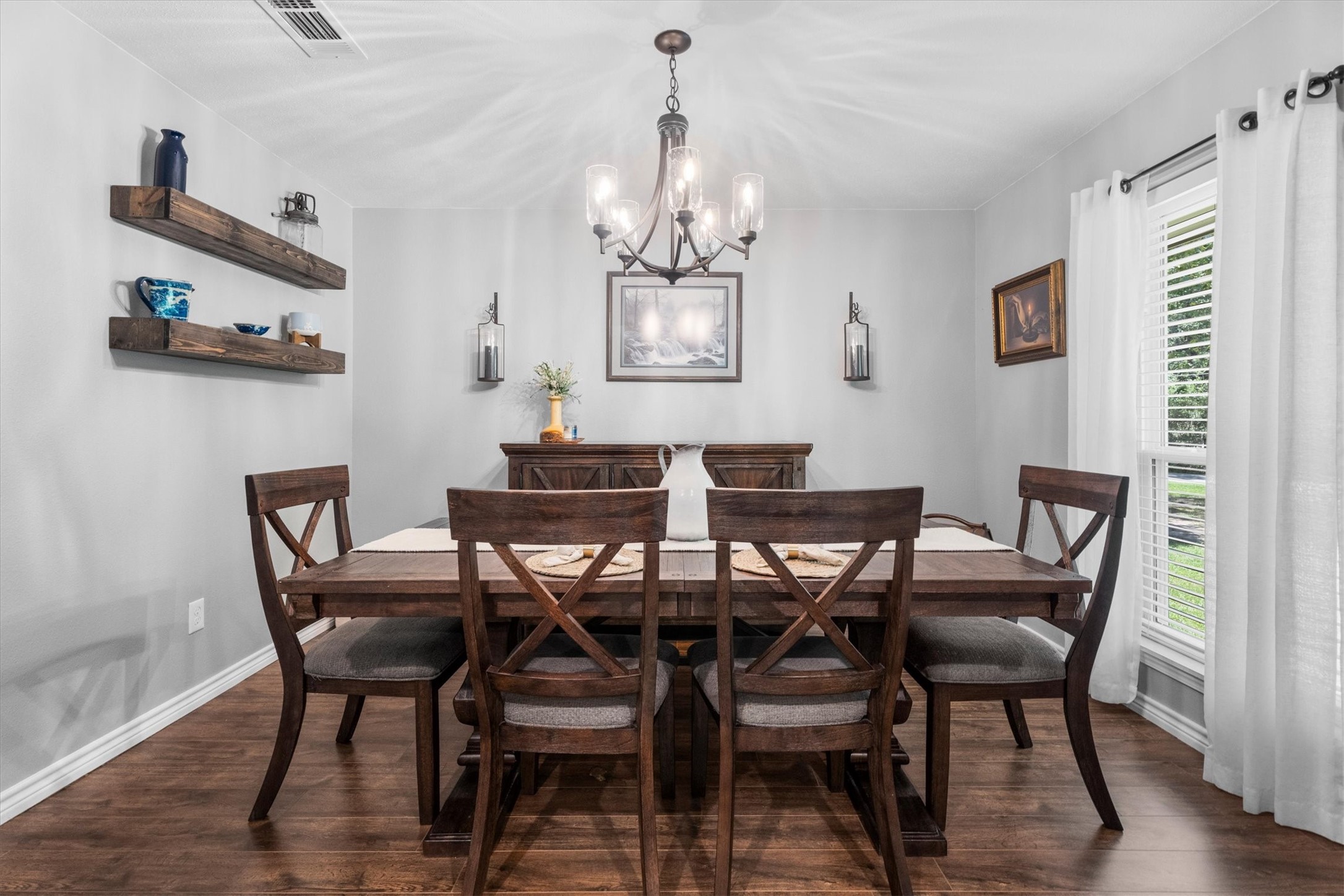 17011 Wagon Wheel Road Property Photo 21