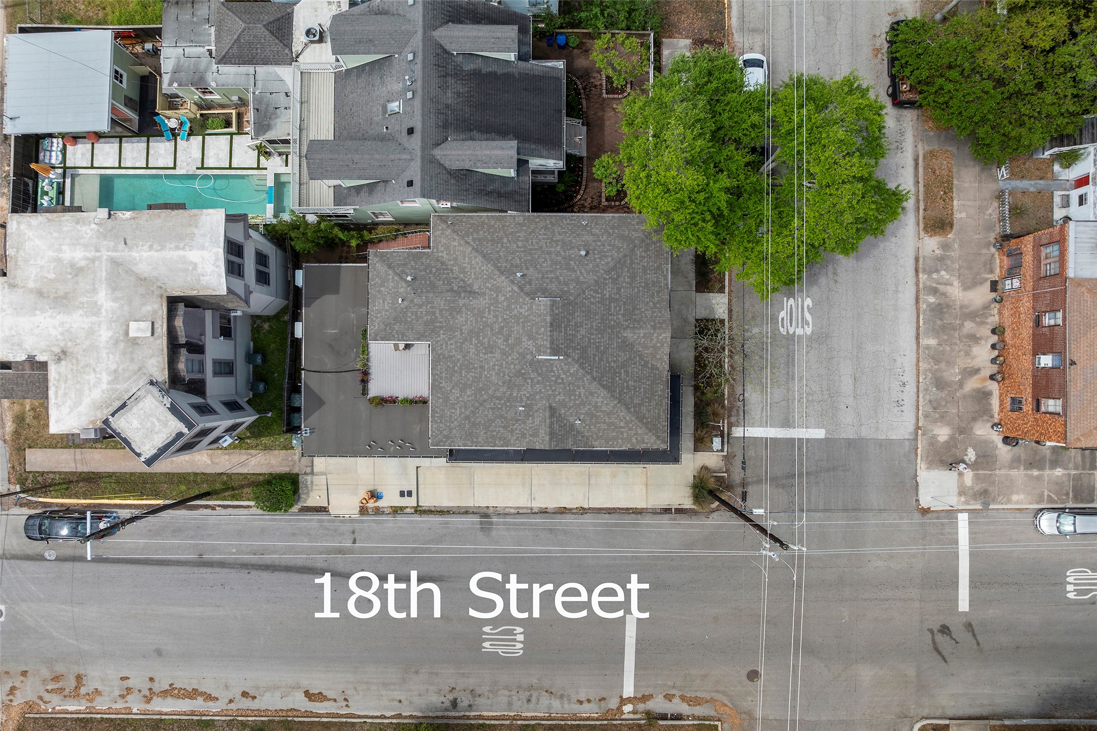 1801 Avenue L Down Property Photo 17