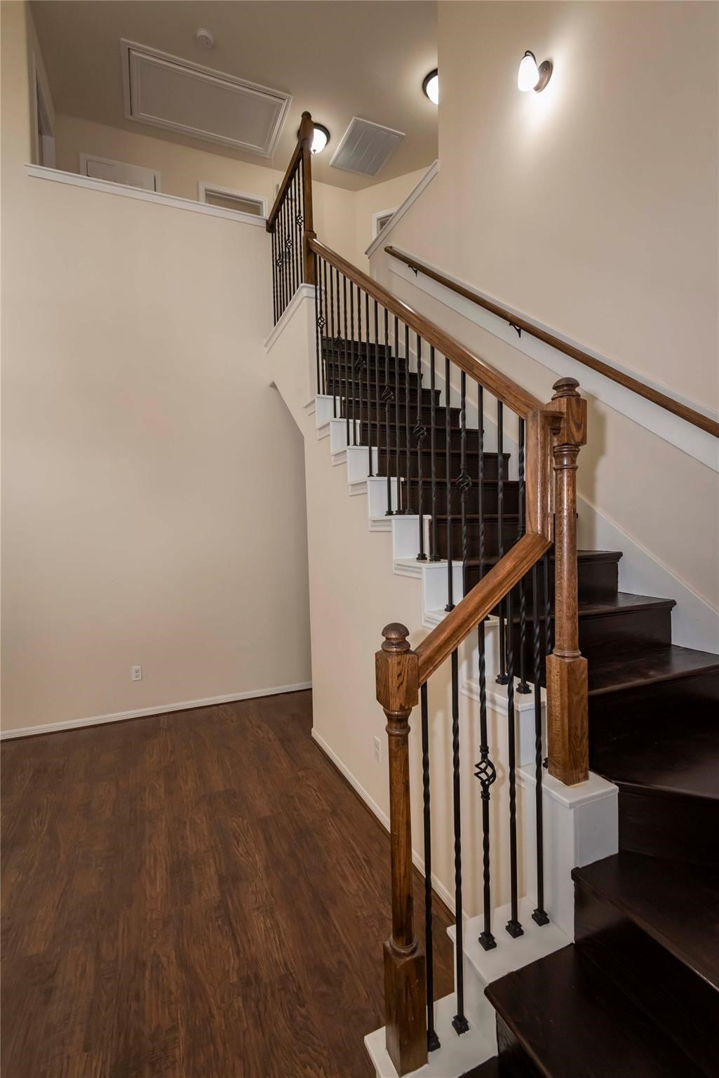 5503 Casa Mila Drive Property Photo 4