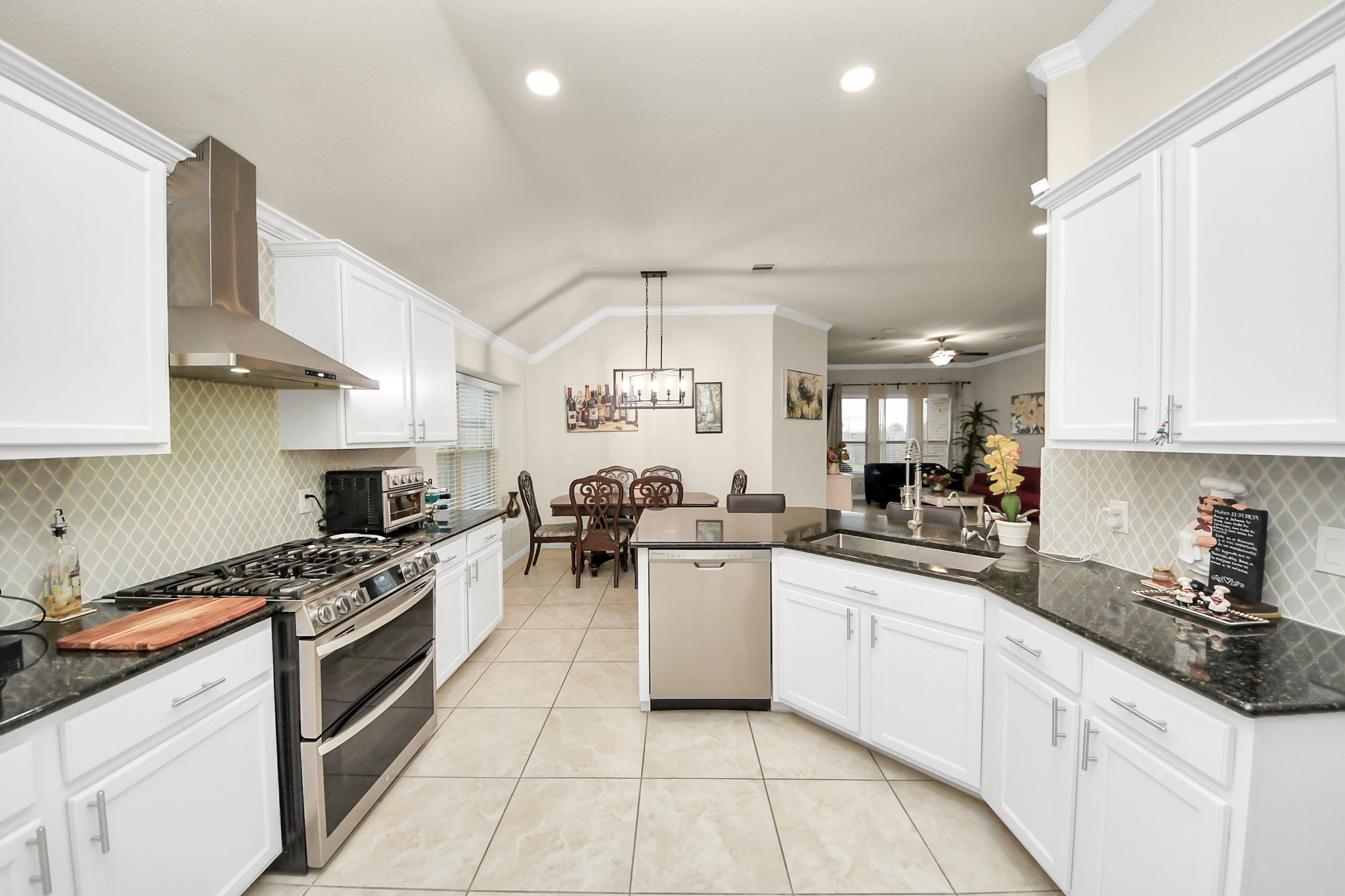 2306 Dovetail Park Lane Property Photo 17