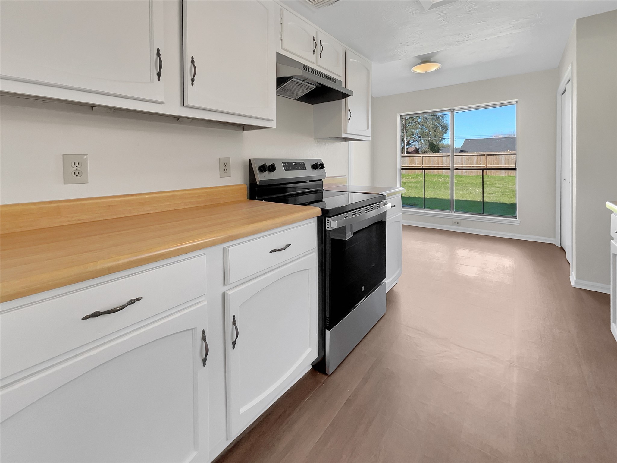 2806 Skelton Drive Property Photo 15