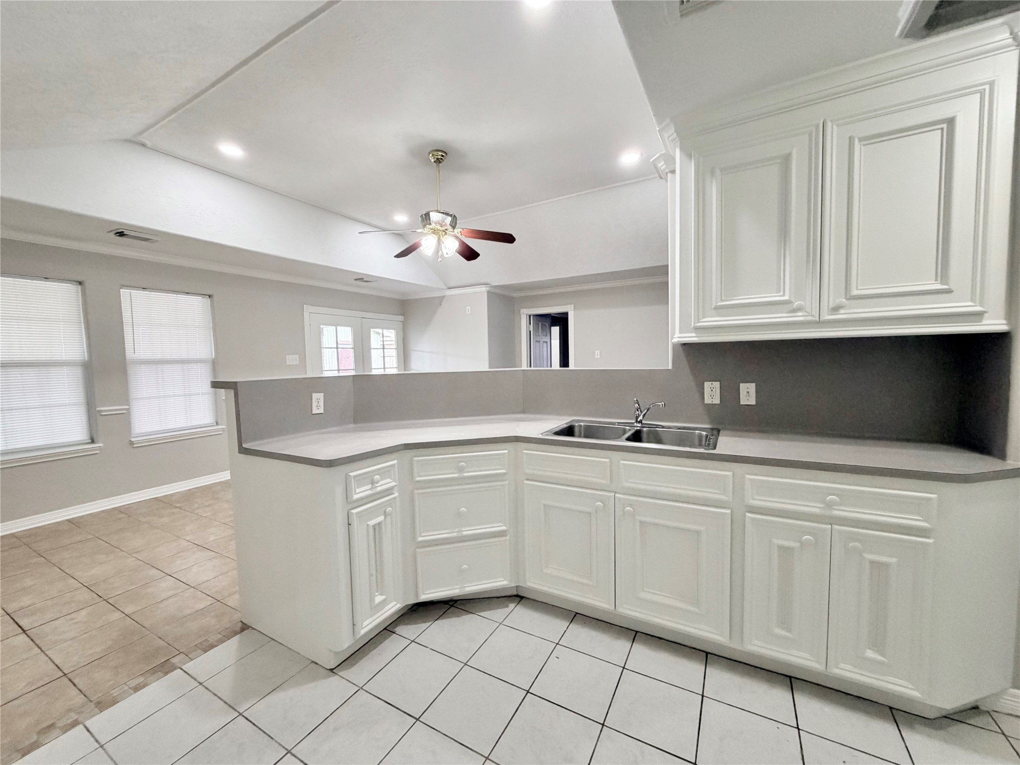 1311 6th Street Property Photo 2