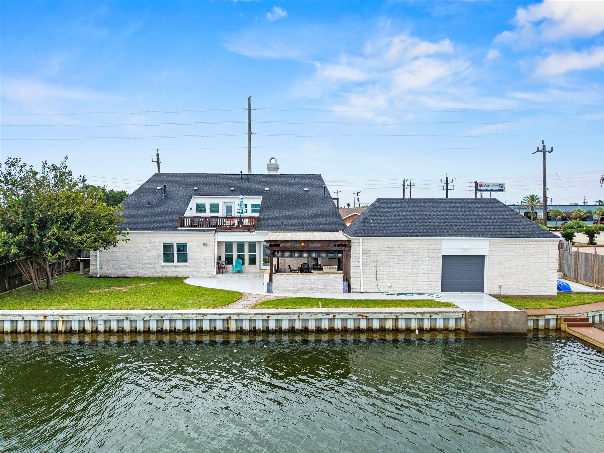 36 S Shore Drive Property Photo