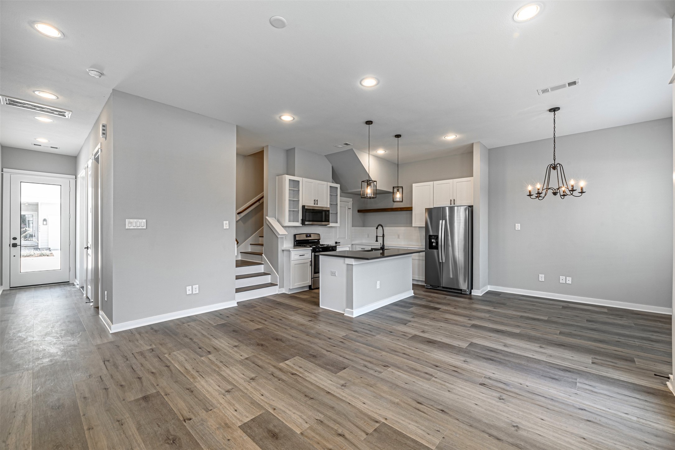 7twenty Berry Real Estate Listings Main Image