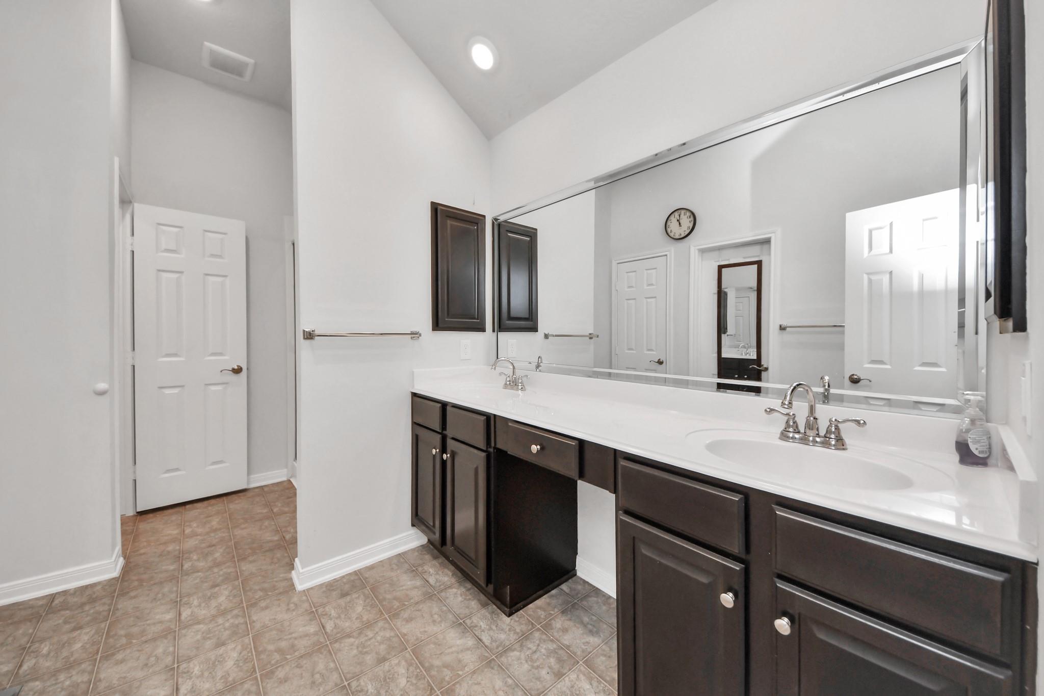 6702 Falcon Ridge Property Photo 18