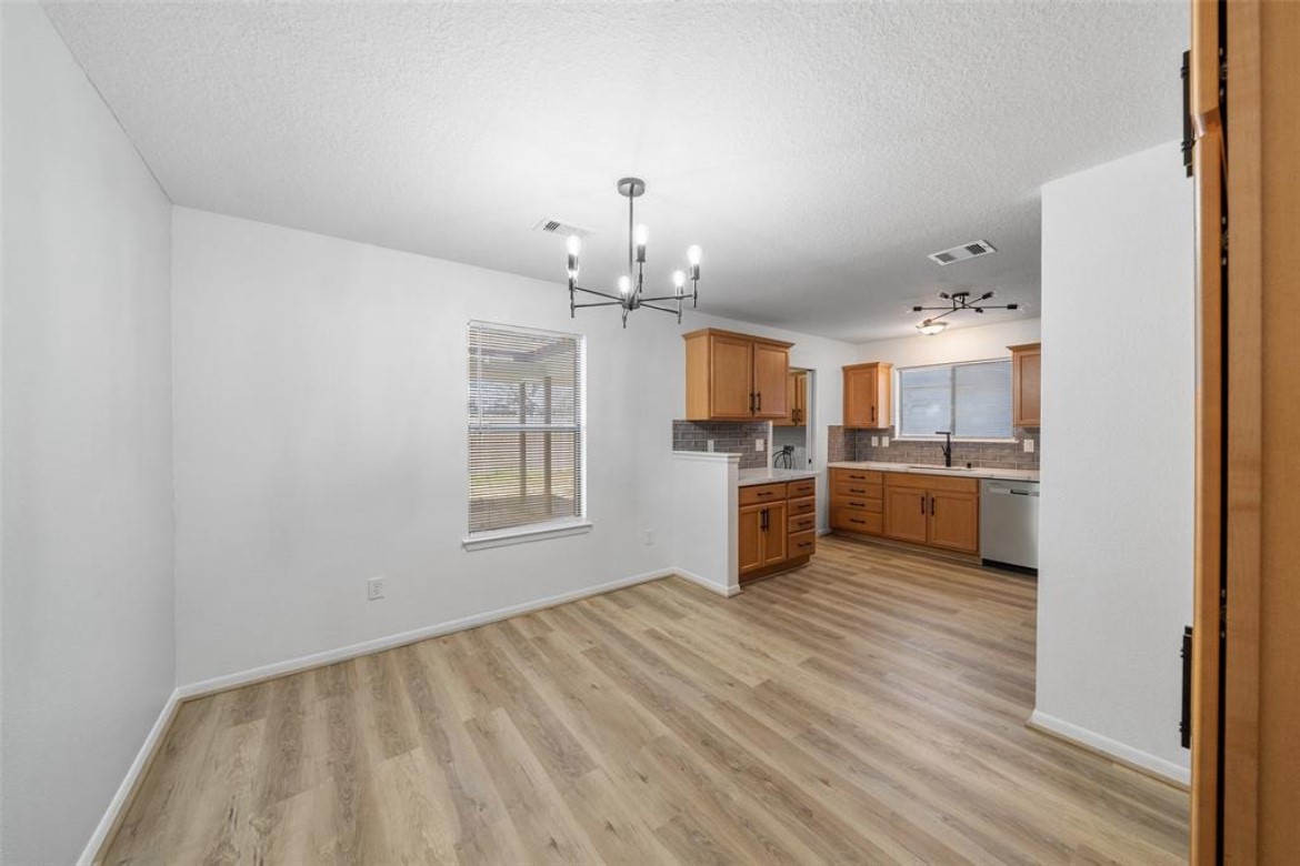 2611 Center Street Property Photo 19