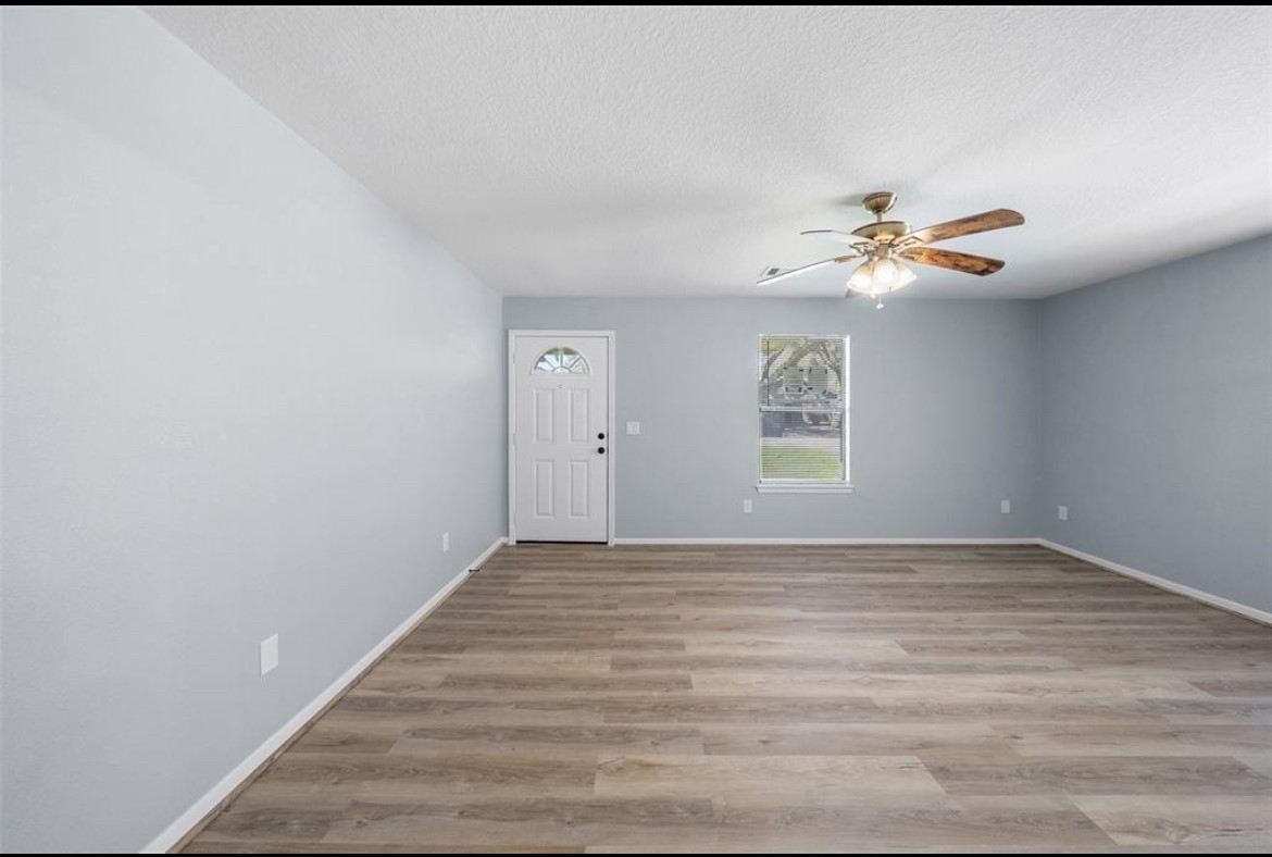 2611 Center Street Property Photo 24