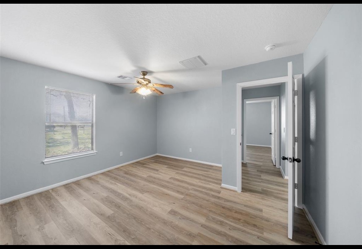 2611 Center Street Property Photo 25