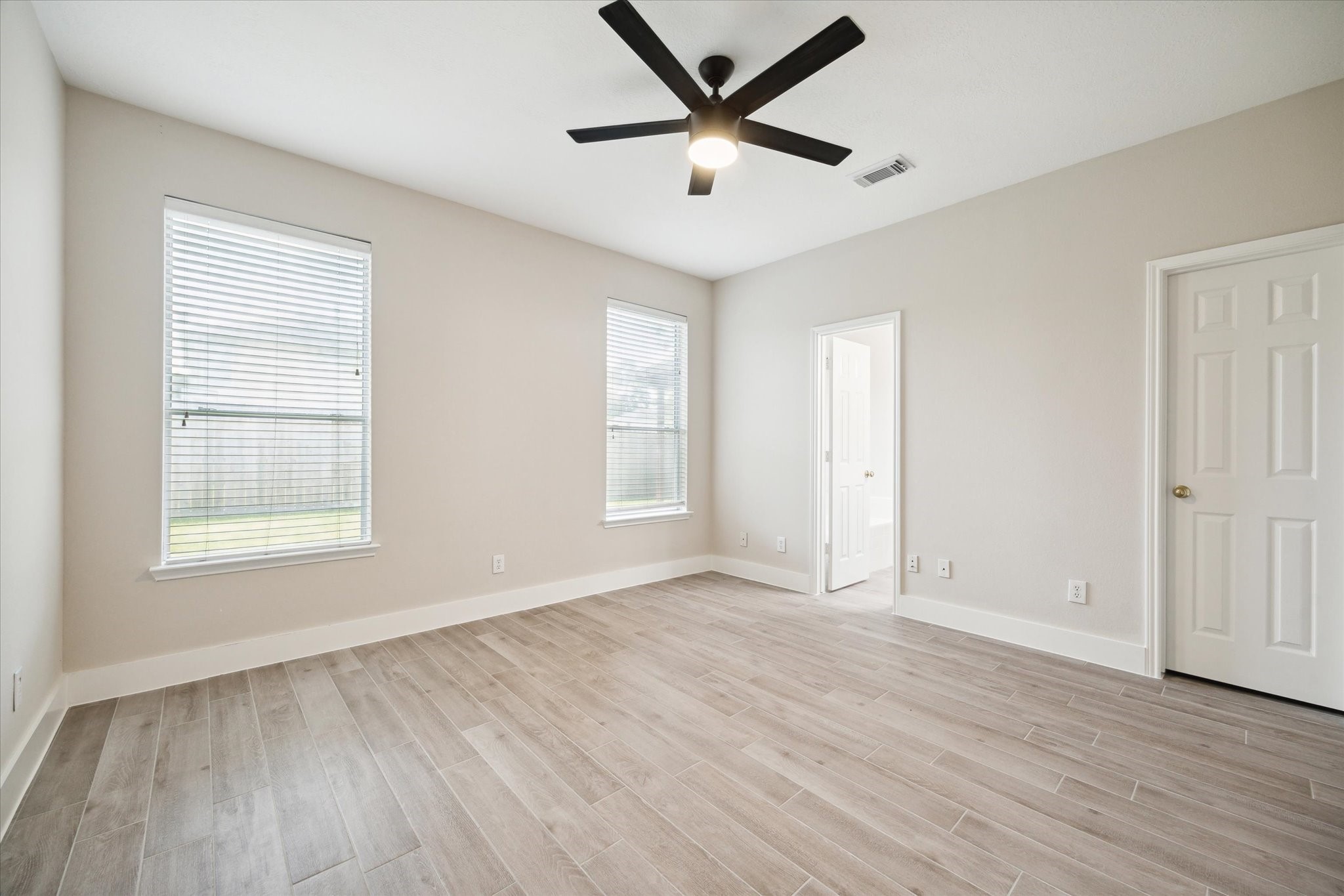 22035 Holly Branch Drive Property Photo 4