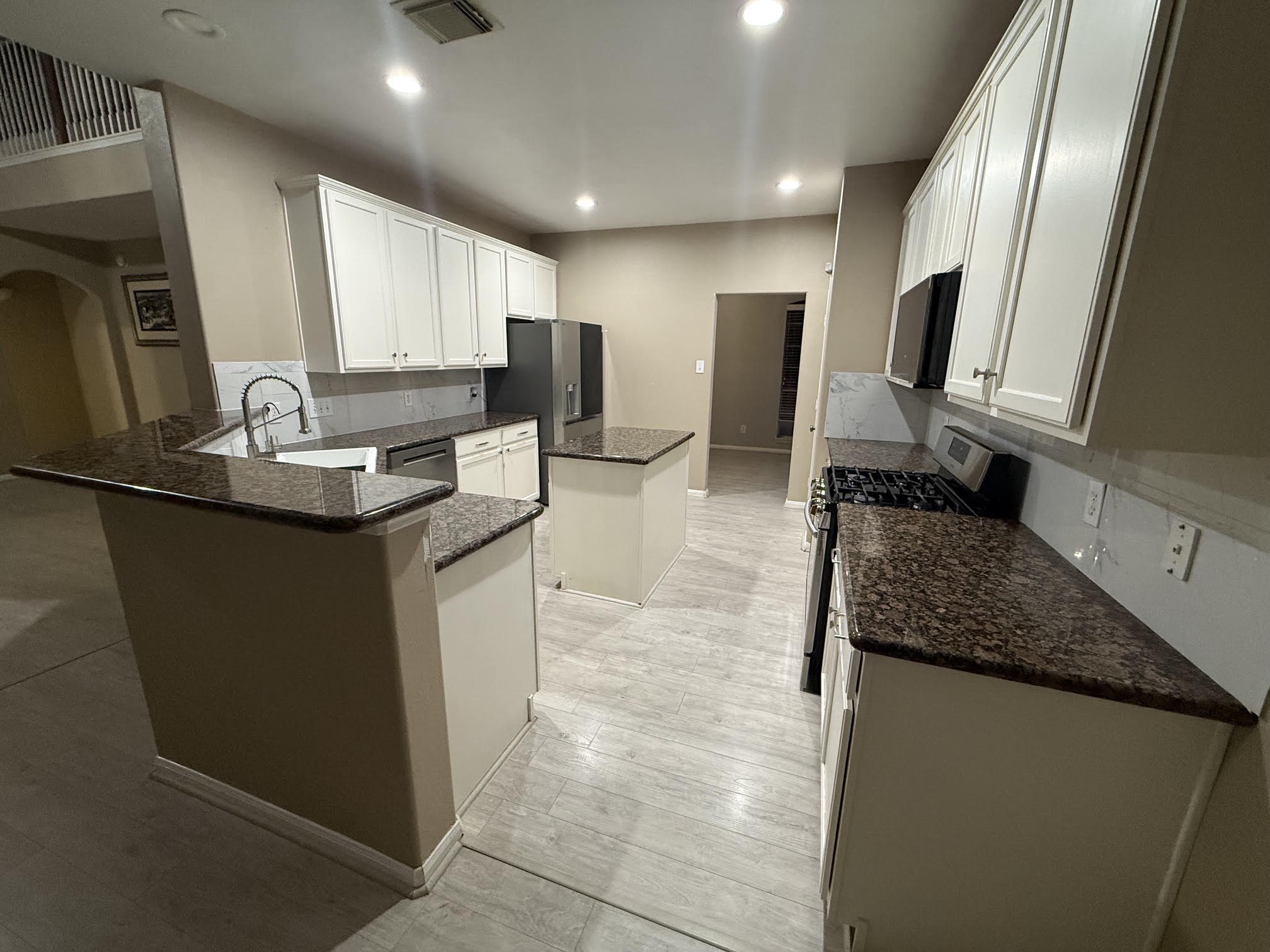 20523 Naples Terrace Lane Property Photo 8
