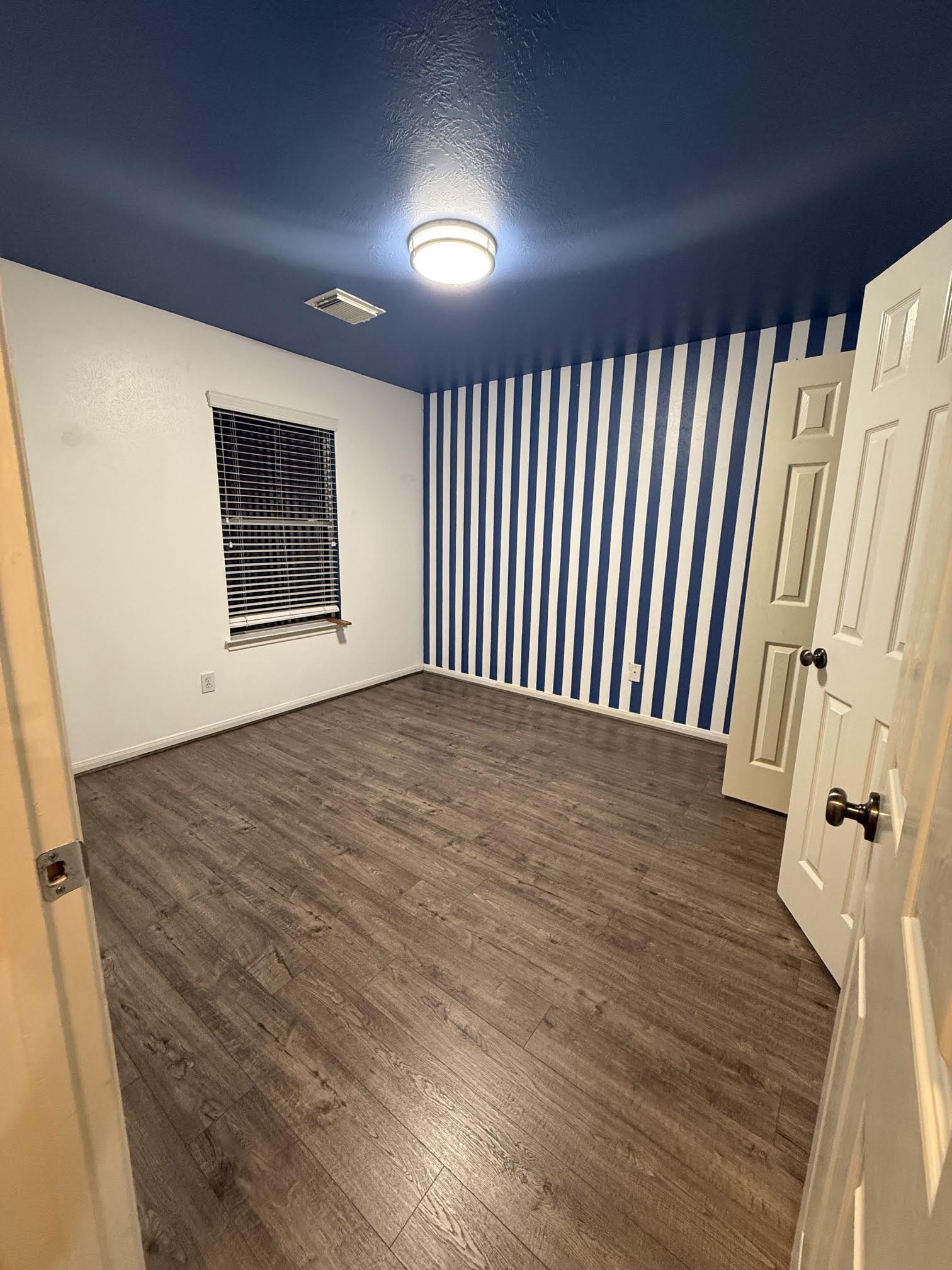 20523 Naples Terrace Lane Property Photo 17