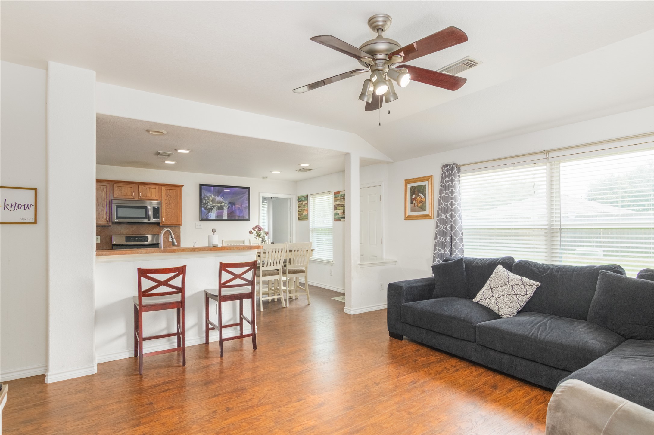 5707 Mason Oaks Property Photo 5