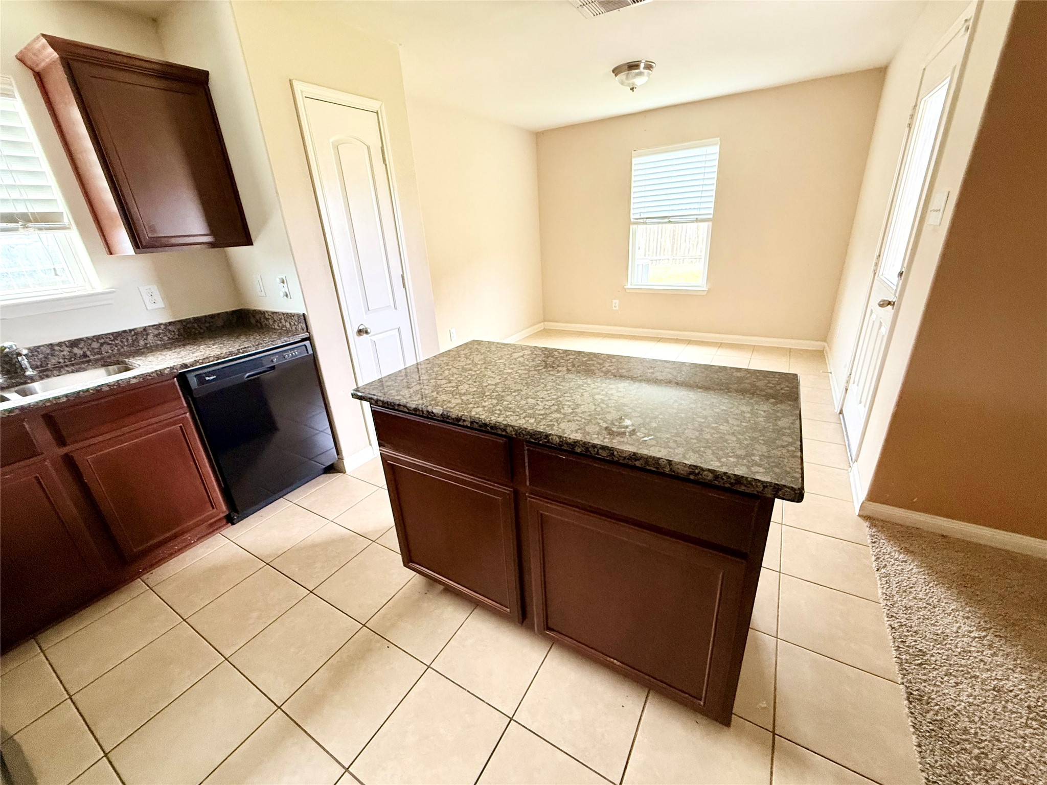 2407 Seabourne Trails Rd Road Property Photo 4
