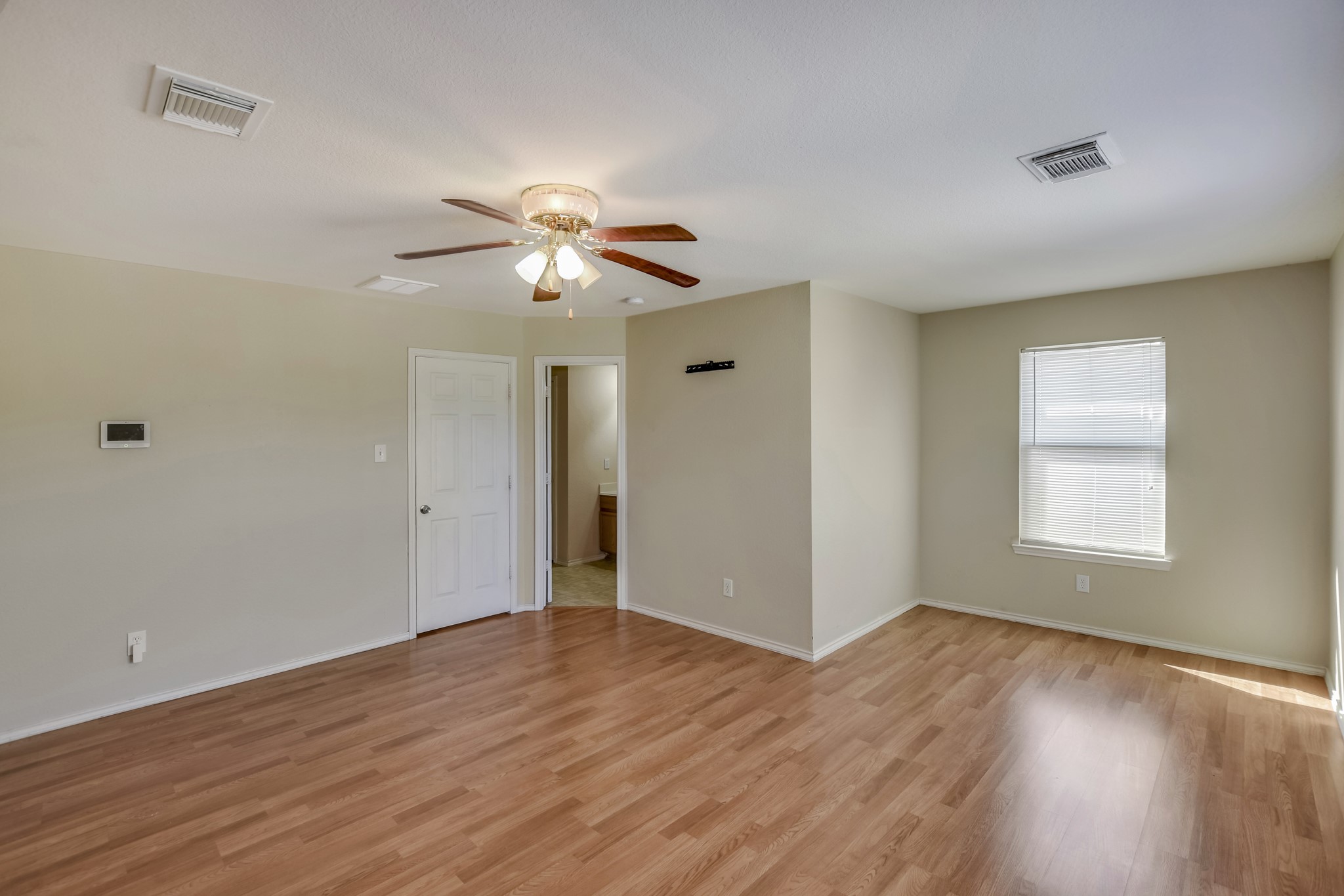 18231 Valebluff Lane Property Photo 5