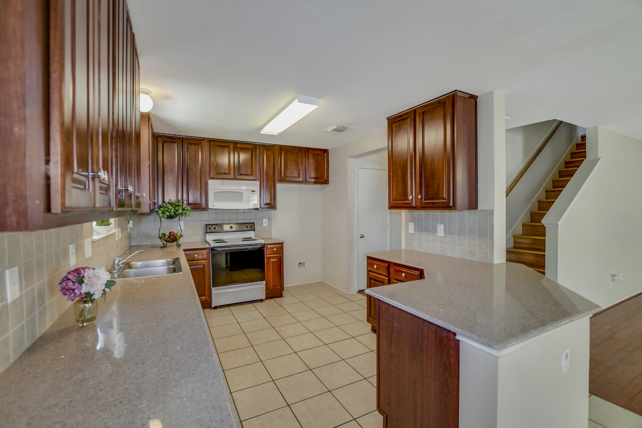 18231 Valebluff Lane Property Photo 8