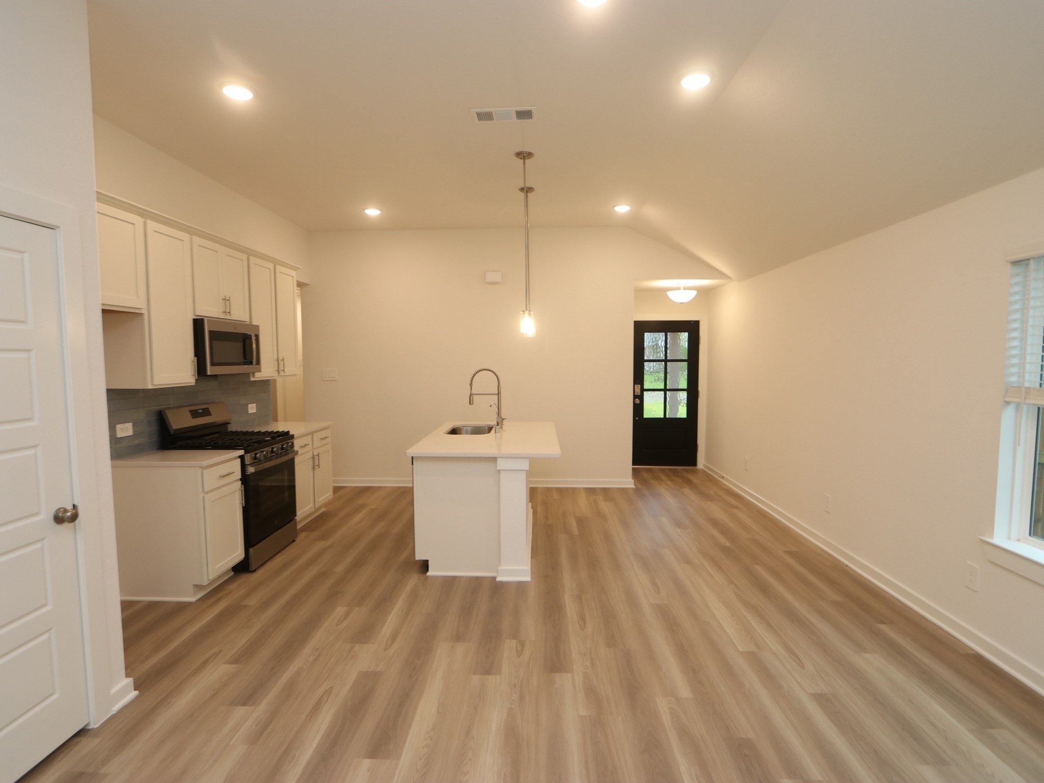 17143 Quaking Aspen Lane Property Photo 9