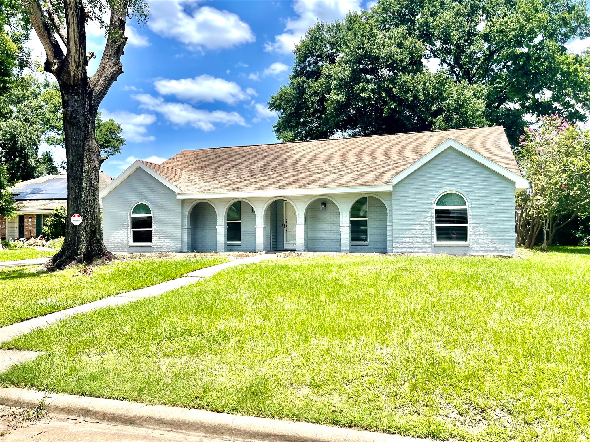 9626 Hearthwood Drive Property Photo 3