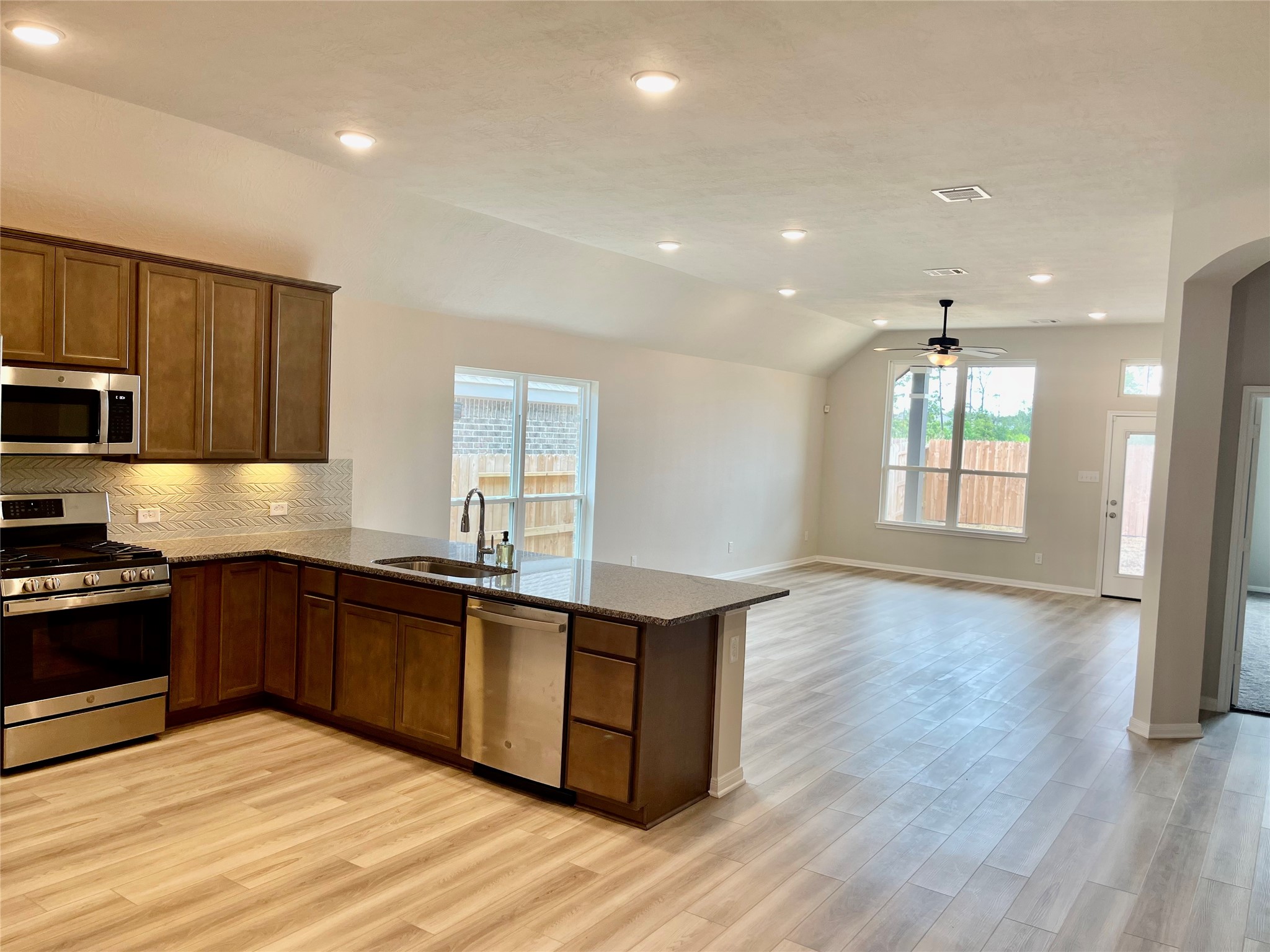 2671 Sagedale Drive Property Photo 4