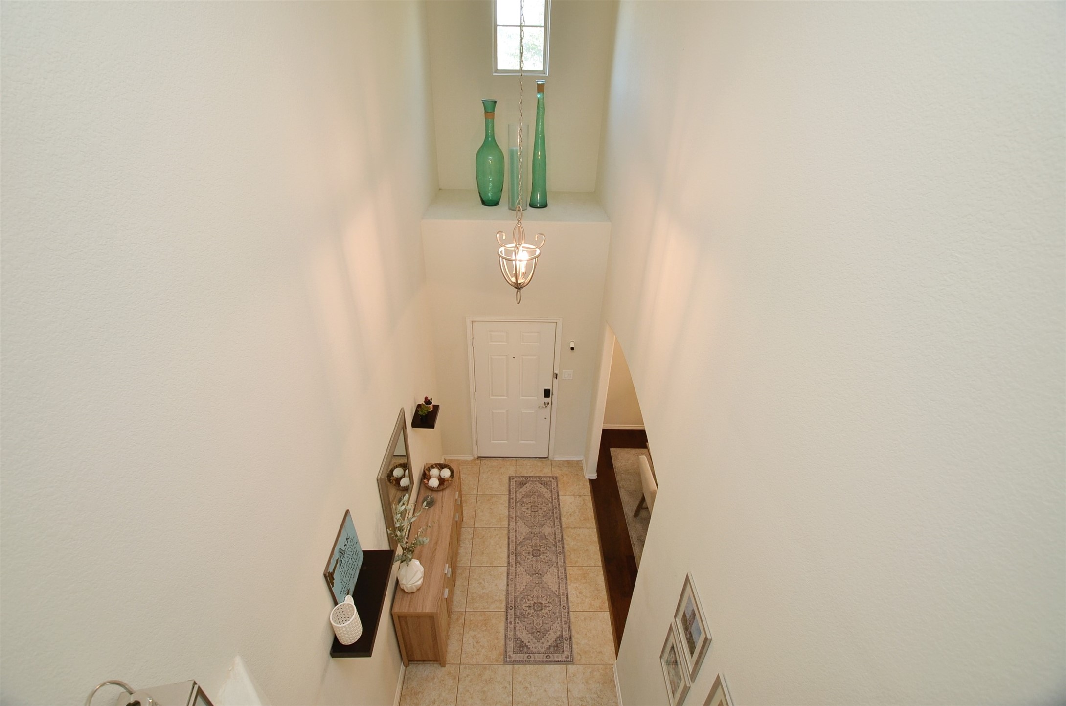 25327 Glenlevan Lane Property Photo 4