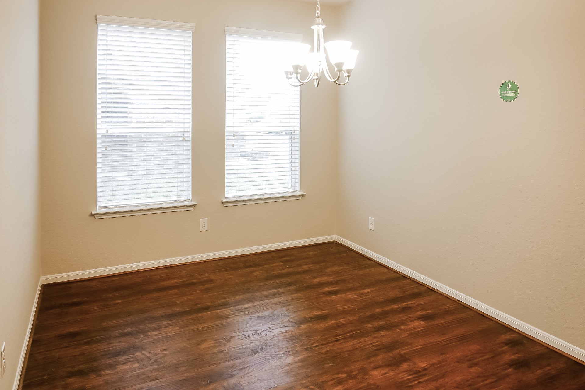 19011 Woodland Leaf Lane Property Photo 6