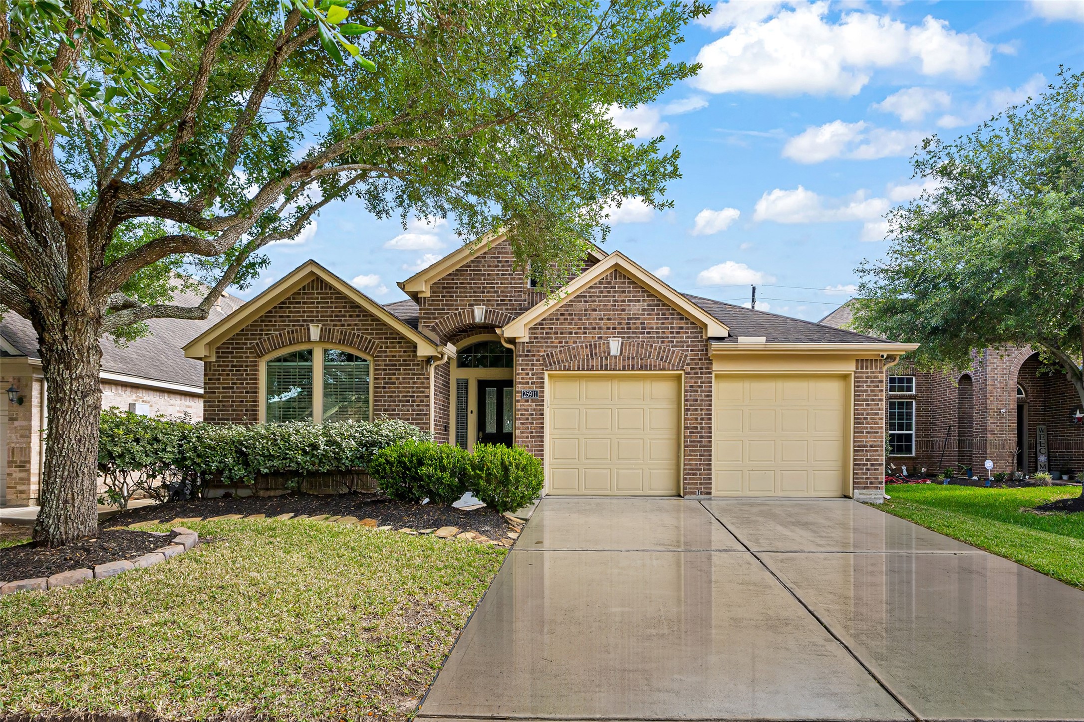 25911 Riverside Creek Drive Property Photo 1