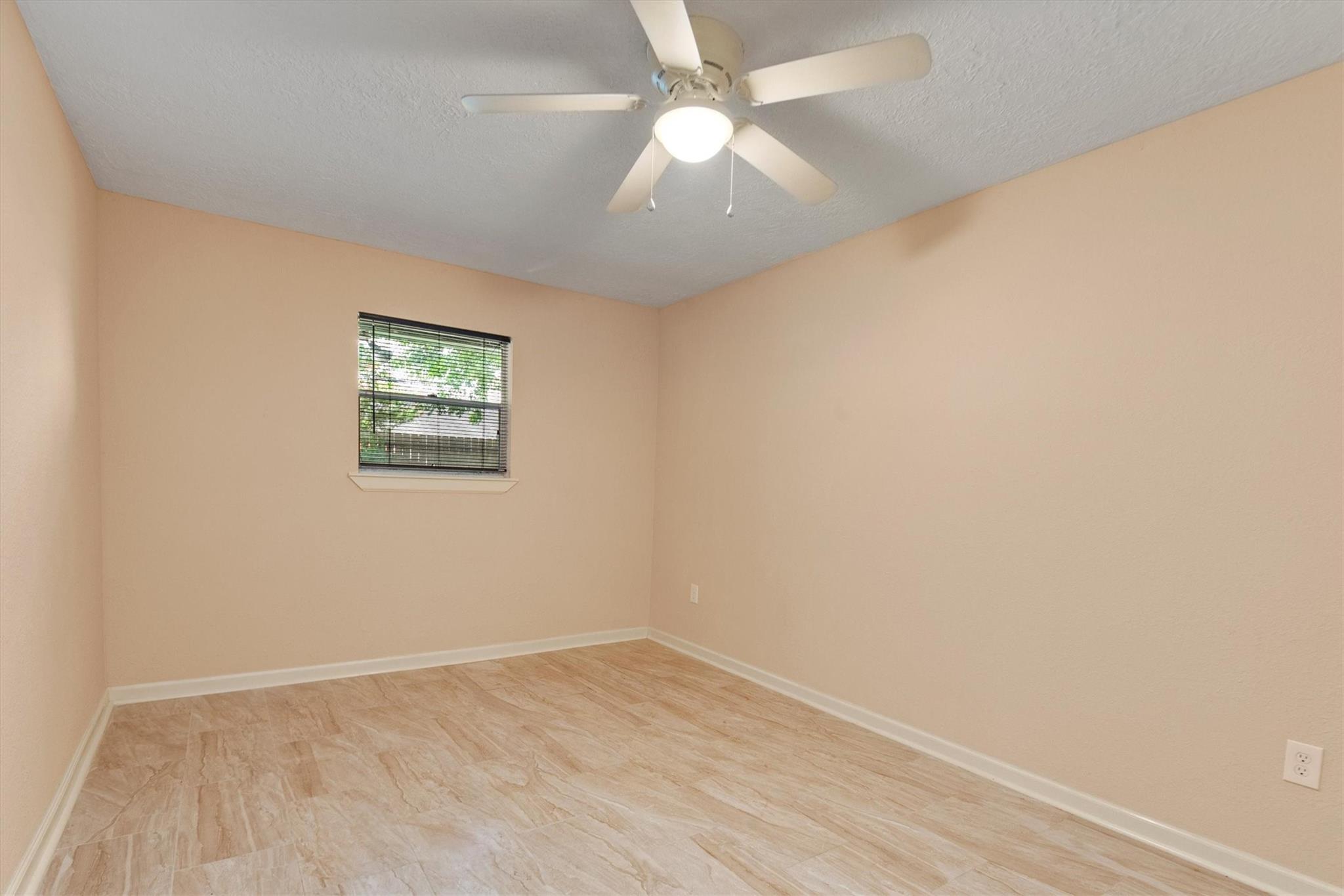 4906 Green Willow Lane Property Photo 25