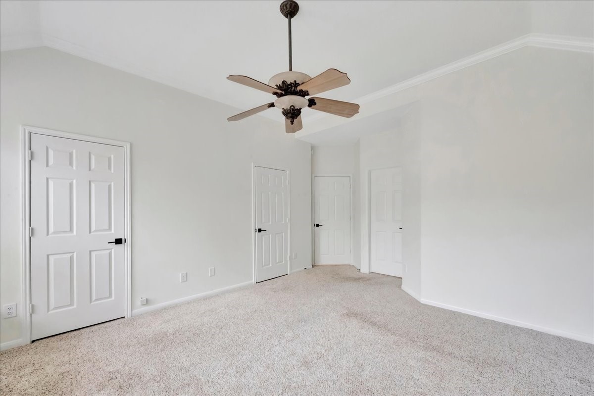 14010 Hazel Ridge Court Property Photo 18