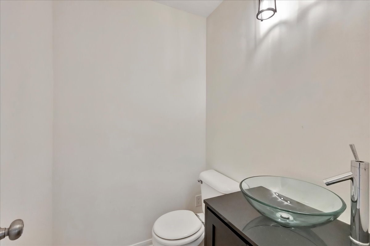 14010 Hazel Ridge Court Property Photo 32