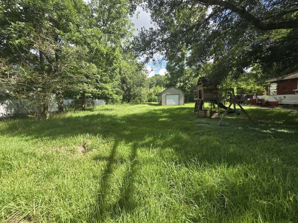 117 West Street Property Photo 2
