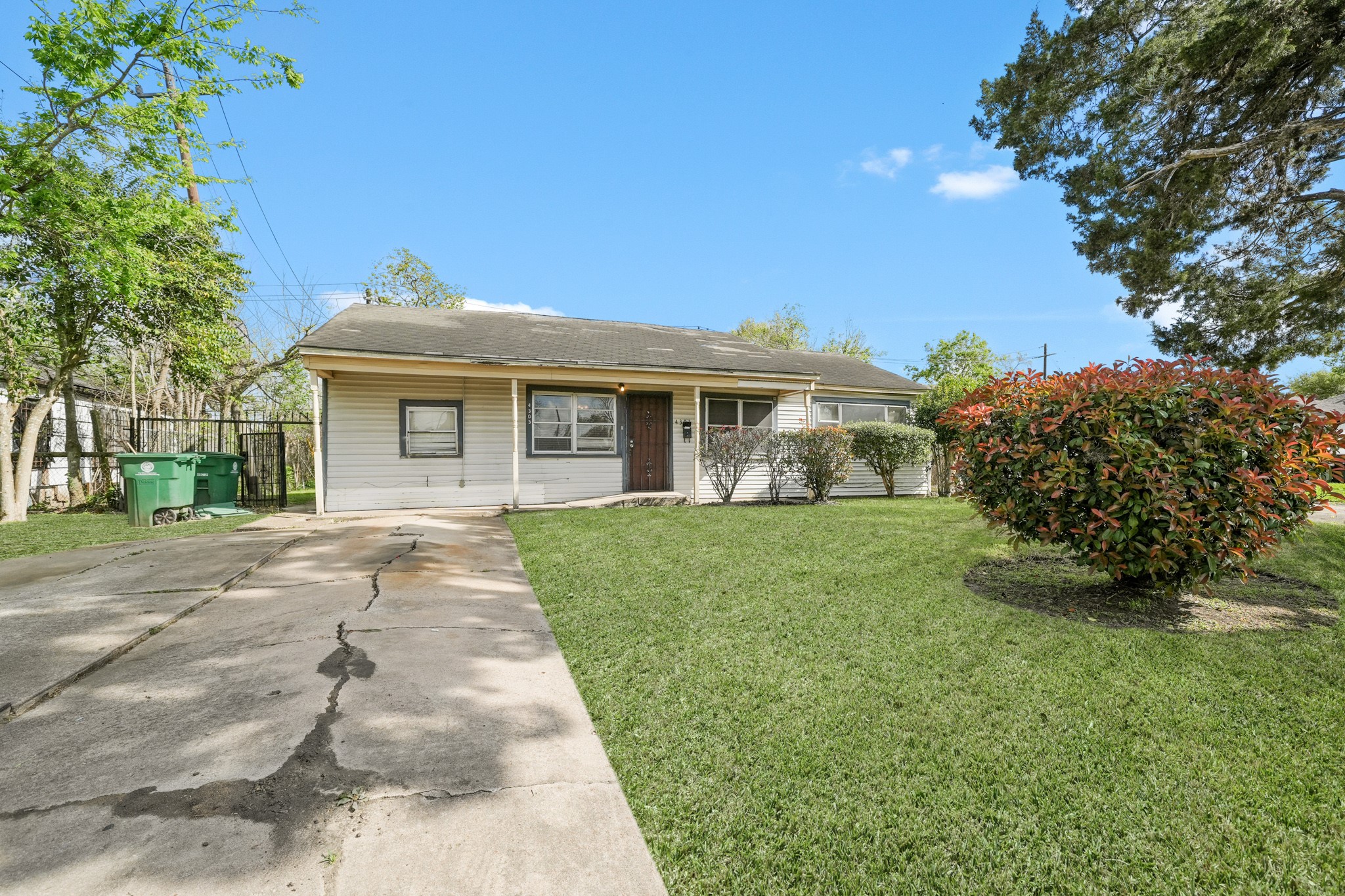 4303 Mowery Road Property Photo 1