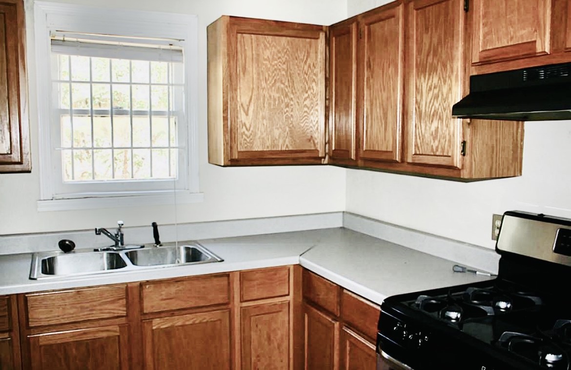 1429 N Durham Drive Property Photo 3