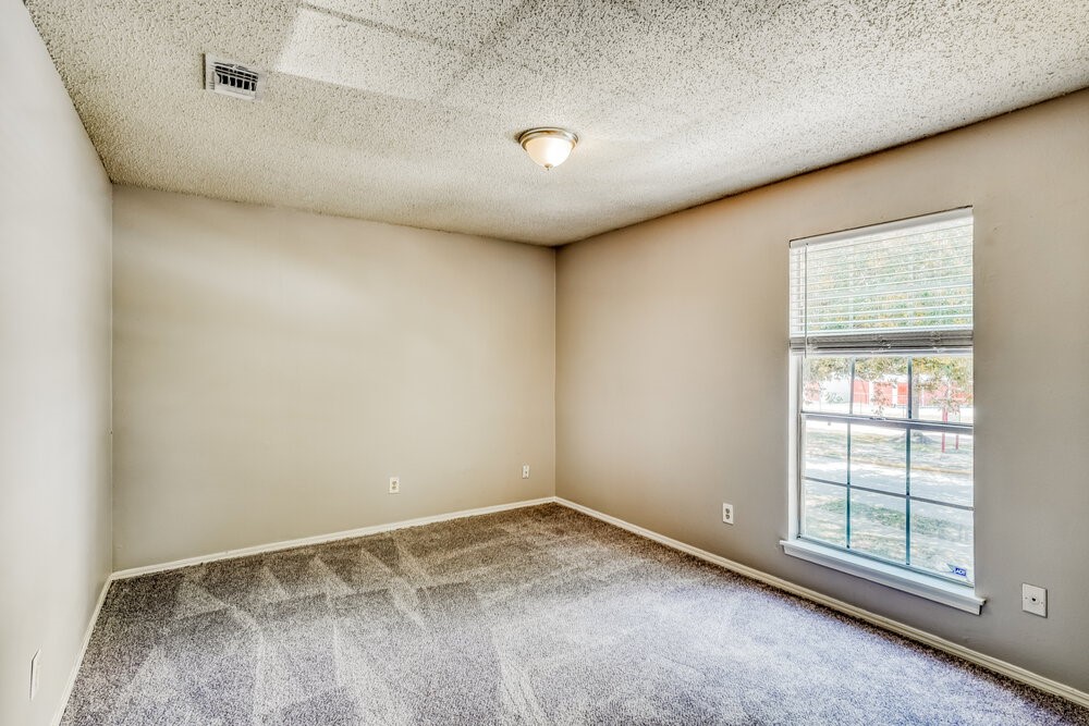 11830 Perry Road Property Photo 14