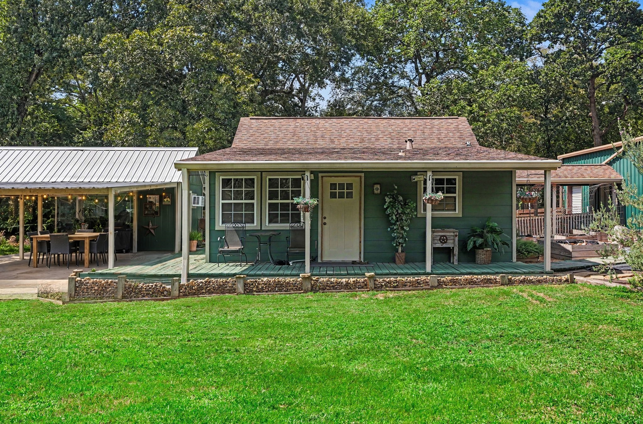 24609 Willow Lane Property Photo 3