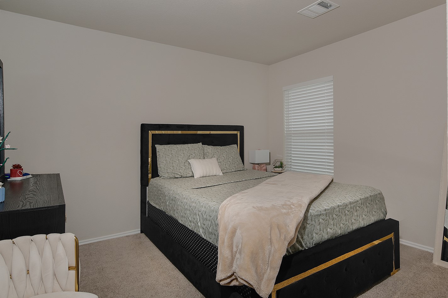 309 Cumberland Forest Drive Property Photo 13