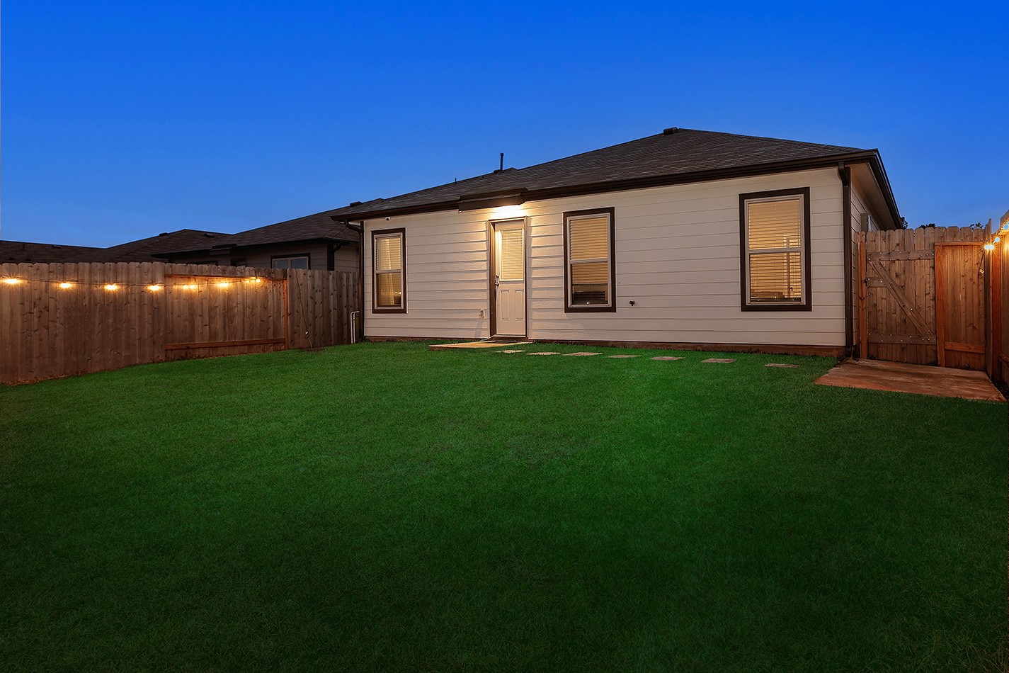 309 Cumberland Forest Drive Property Photo 18